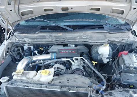 2004 Dodge Ram 1500 Slt/Laramie z USA, uszkodzony, nr VIN 1D7HA18D44S758159